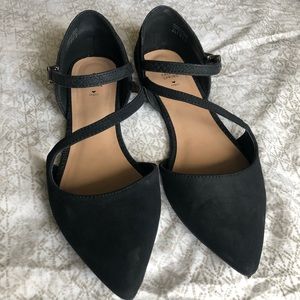 Black Strappy Flats